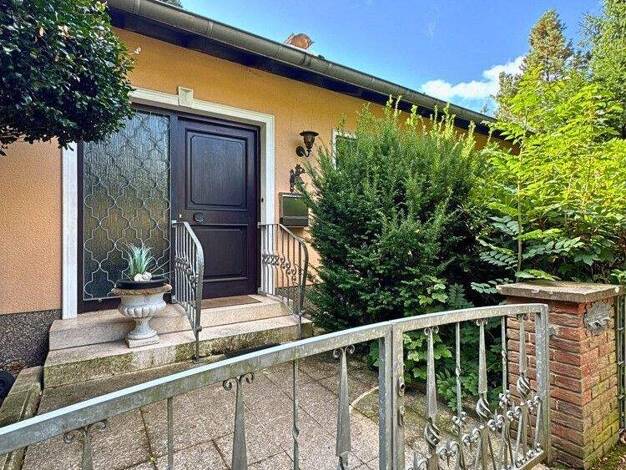 Einfamilienhaus zum Kauf 359.000 € 6 Zimmer 147 m² 784 m² Grundstück Theodor-Heuss-Allee 87 Steinrausch Saarlouis 66740