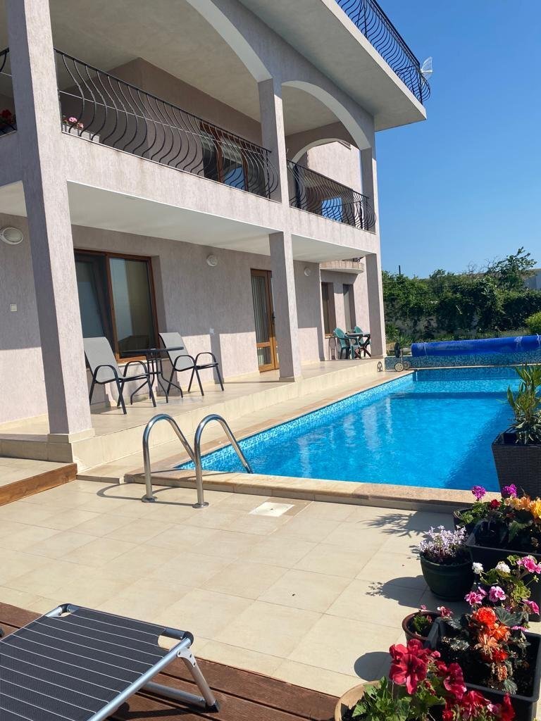 Villa zum Kauf 380.000 € 7 Zimmer 325 m²<br/>Wohnfläche 460 m²<br/>Grundstück Balchik 9600