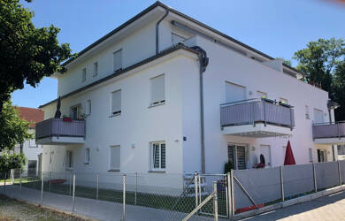 Wohnung zur Miete 880 € 3 Zimmer 95 m² frei ab 01.09.2025 Landau Landau an der Isar 94405