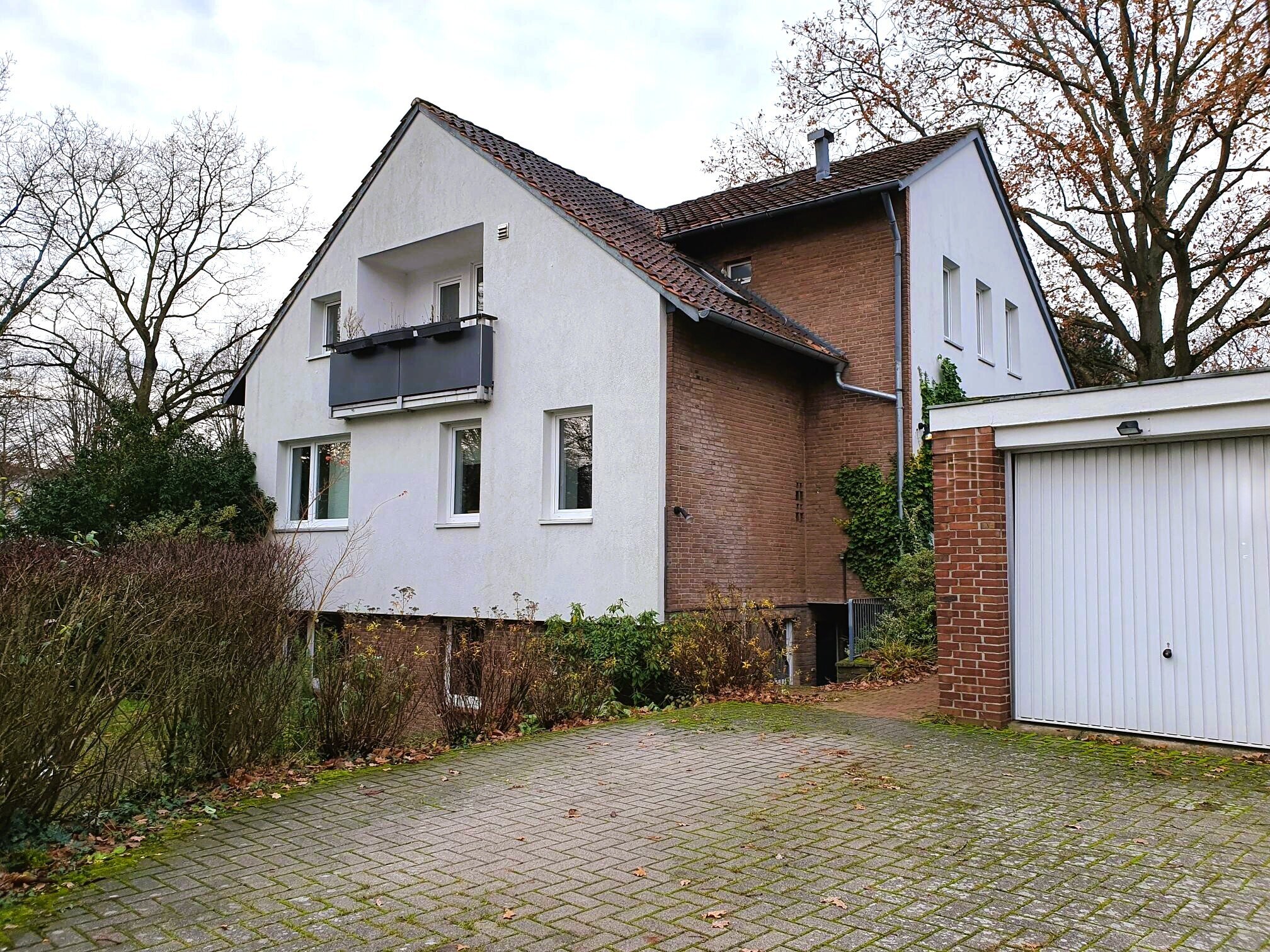 Mehrfamilienhaus zum Kauf 695.000 € 8 Zimmer 262 m²<br/>Wohnfläche 532 m²<br/>Grundstück Oberricklingen Hannover 30459