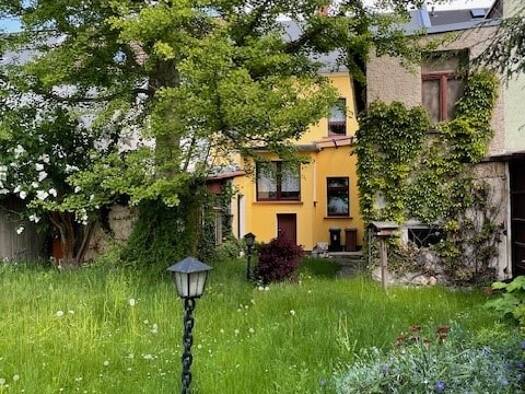 Reihenmittelhaus zum Kauf 89.000 € 5 Zimmer 159 m² 305 m² Grundstück Zeulenroda Zeulenroda-Triebes 07937