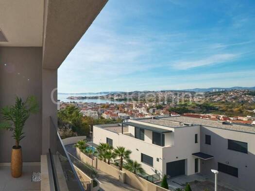Haus zum Kauf 1.560.000 € 6 Zimmer 399 m² Podstrana