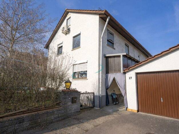 Doppelhaushälfte zum Kauf 215.000 € 4,5 Zimmer 86,4 m² 299 m² Grundstück Ilshofen 74532