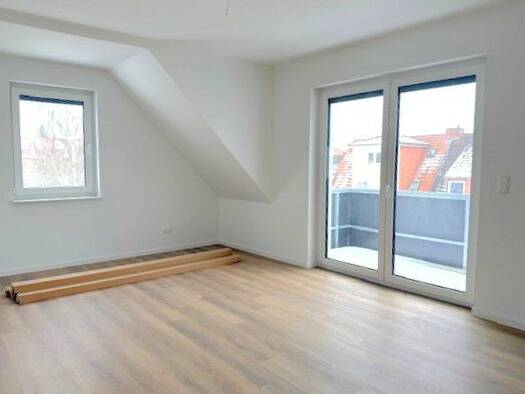 Wohnung zur Miete 1.205 € 3 Zimmer 92,7 m² 3. Geschoss Güstrow Güstrow 18273