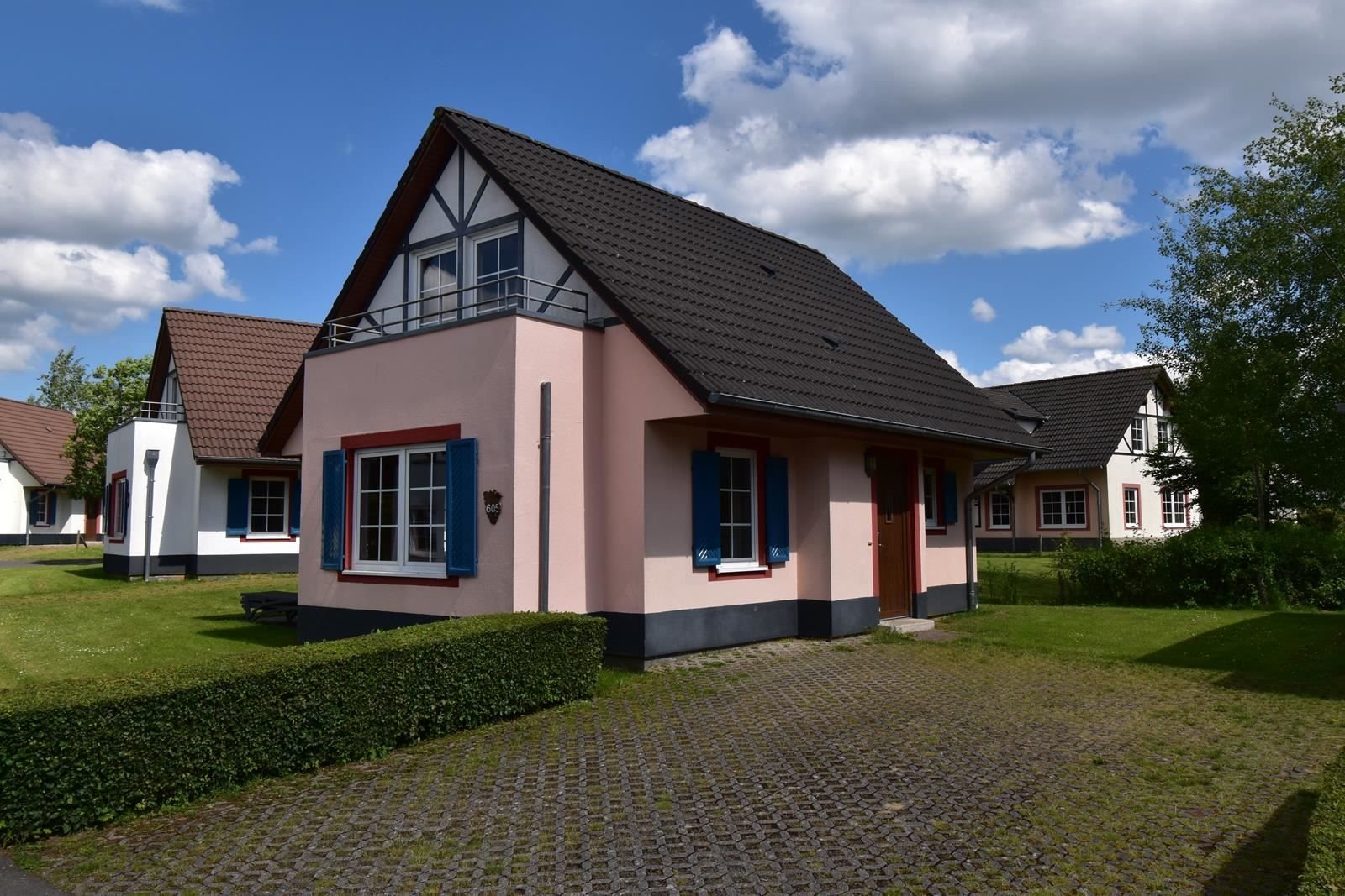 Einfamilienhaus zum Kauf 187.500 € 4 Zimmer 83 m²<br/>Wohnfläche 302 m²<br/>Grundstück Am Kellerborn 1 Eller Cochem 56812