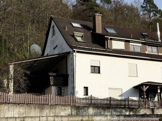 Doppelhaushälfte zum Kauf 198.000 € 8 Zimmer 130 m² 1.802 m² Grundstück Wolzhausen Breidenbach / Wolzhausen 35236