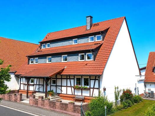 Doppelhaushälfte zum Kauf 449.000 € 6 Zimmer 161 m² 644 m² Grundstück Rodenbach Altenstadt 63674