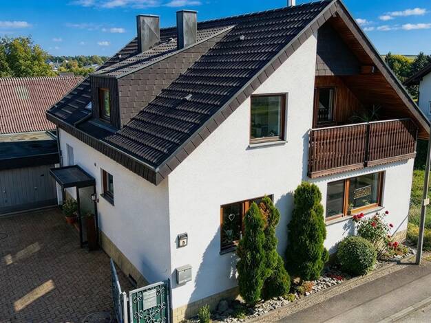 Einfamilienhaus zum Kauf 435.000 € 6 Zimmer 151 m² 313 m² Grundstück Dürrenzimmern Brackenheim 74336