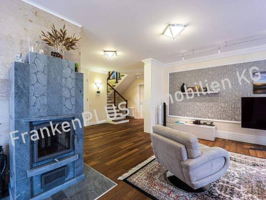 Villa zum Kauf provisionsfrei 1.990.000 € 11 Zimmer 450 m² 1.850 m² Grundstück Kitzingen Kitzingen 97318