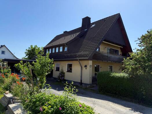 Einfamilienhaus zum Kauf 325.000 € 8 Zimmer 226,6 m² 1.078 m² Grundstück frei ab sofort Philippinenhof/Warteberg Kassel 34127