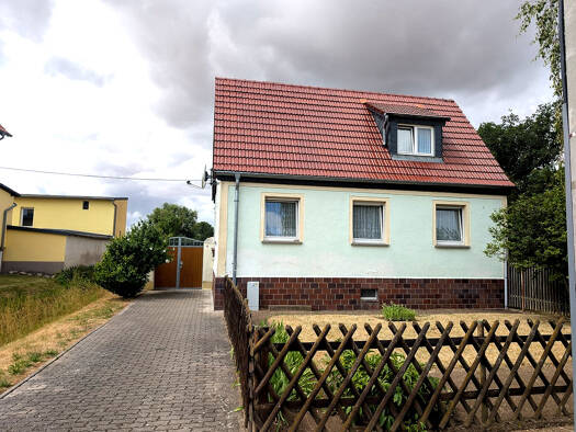 Einfamilienhaus zum Kauf 102.500 € 5 Zimmer 85 m² 1.265 m² Grundstück Kühren Aken / Kühren 06385
