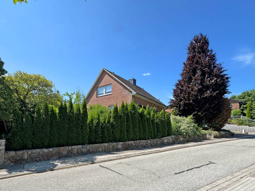 Einfamilienhaus zum Kauf 359.000 € 3 Zimmer 113 m² 558 m² Grundstück Reinfeld (Holstein) 23858