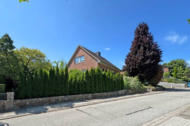 Einfamilienhaus zum Kauf 359.000 € 3 Zimmer 113 m² 558 m² Grundstück Reinfeld (Holstein) 23858