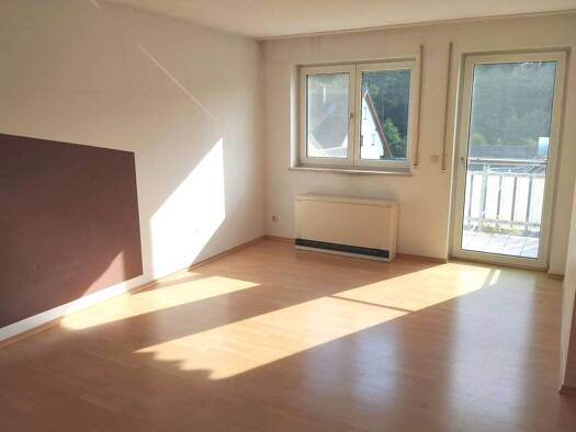 Wohnung zum Kauf 225.000 € 3 Zimmer 78 m² 2. Geschoss frei ab sofort Höchstadt Höchstadt a.d.Aisch 91315