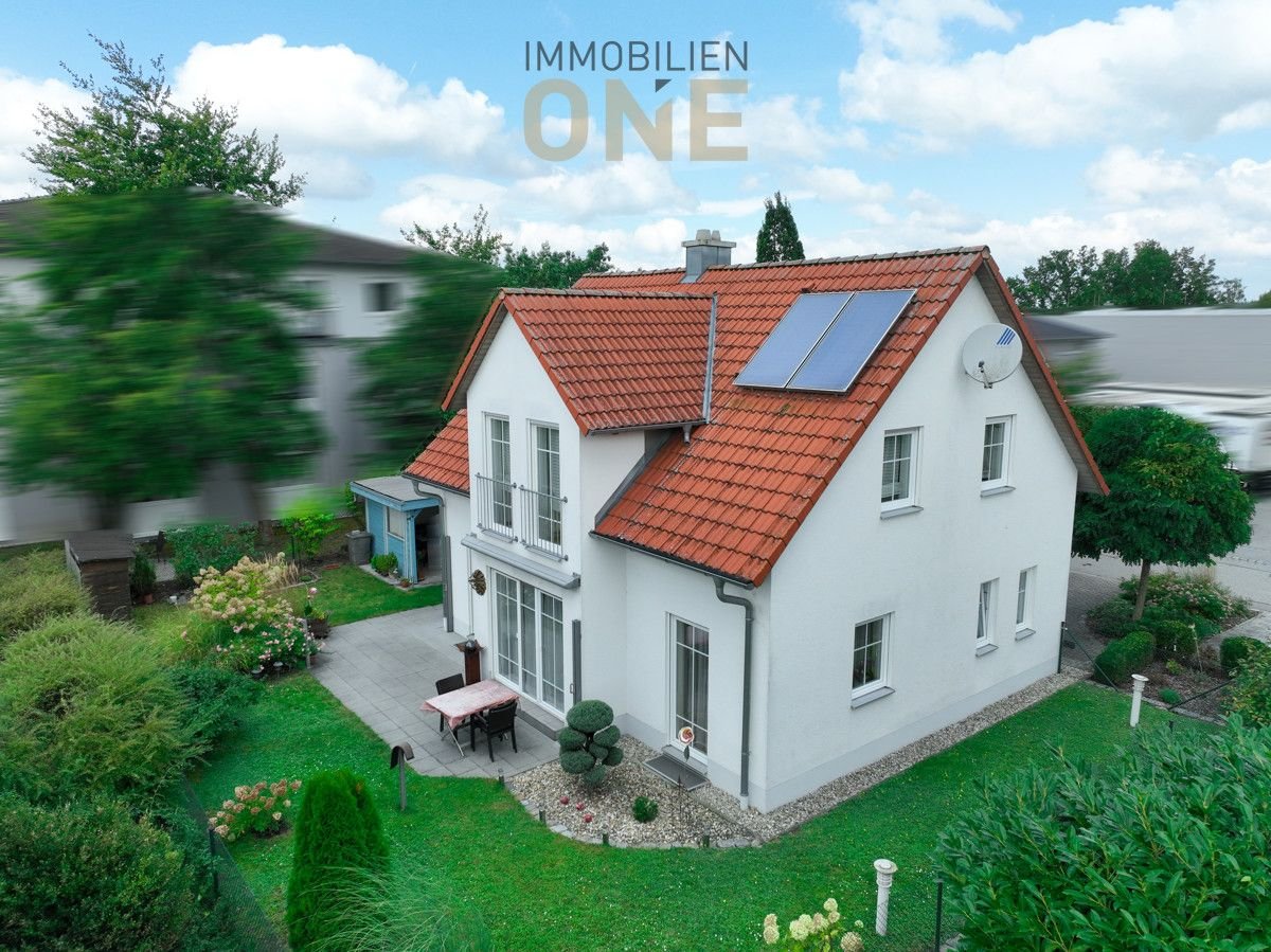 Einfamilienhaus zum Kauf 435.000 € 4 Zimmer 121 m²<br/>Wohnfläche 420 m²<br/>Grundstück Regenstauf Regenstauf 93128