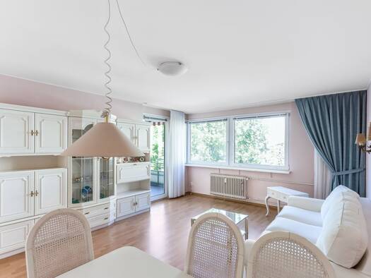 Wohnung zum Kauf 260.000 € 2 Zimmer 61,7 m² 2. Geschoss Westend Charlottenburg-Wilmersdorf 14052