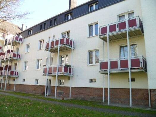 Wohnung zur Miete 414 € 2,5 Zimmer 68 m² 2. Geschoss Habsburgerstraße 2 Mittelmeiderich Duisburg 47137