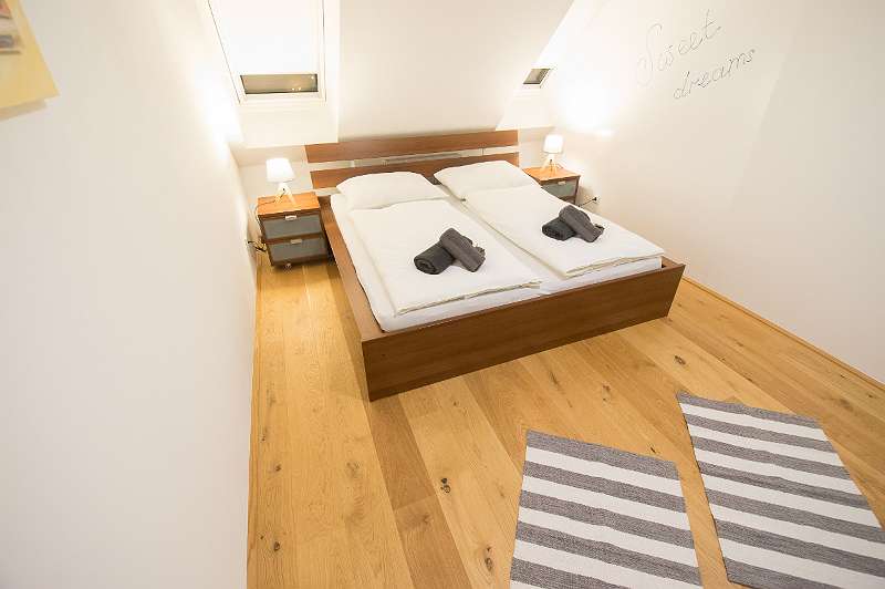 Wohnung zur Miete 950 € 3 Zimmer 90 m²<br/>Wohnfläche Kaufmannstr. 1 Baumschulviertel Bonn 53115