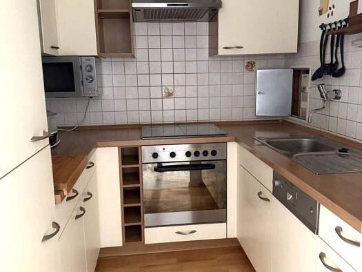 Wohnung zur Miete 346 € 4 Zimmer 69,3 m² EG Marie Curie Straße 17 Chrieschwitz Plauen 08529