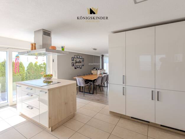 Einfamilienhaus zum Kauf 679.000 € 10 Zimmer 255 m² 350 m² Grundstück Mötzingen 71159