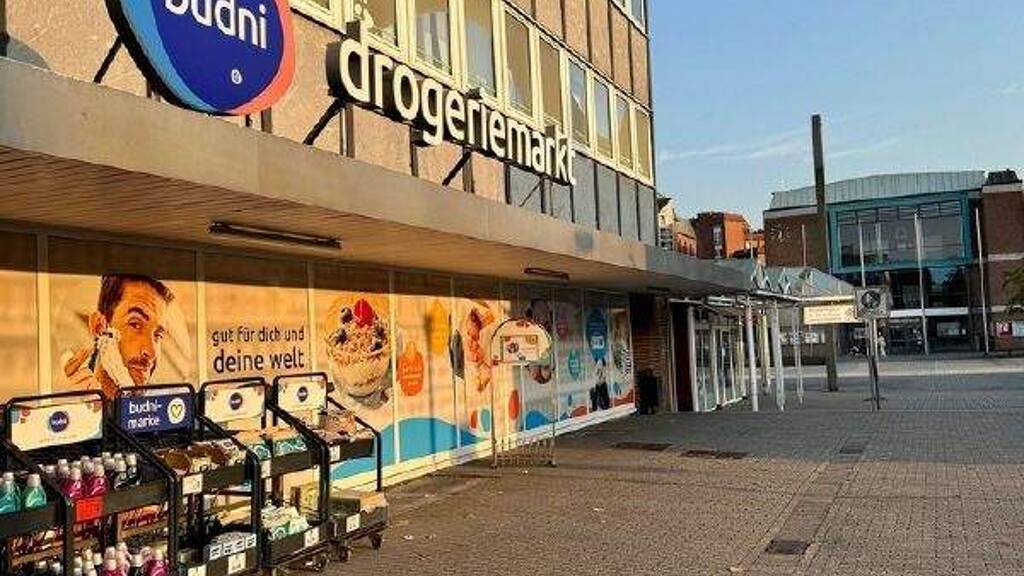 Wohnung zur Miete 661 € 2 Zimmer 55,1 m² frei ab sofort Markt 3 Glinde 21509