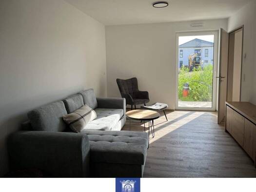 Wohnung zur Miete 650 € 2 Zimmer 56 m² Arnsdorf 01477