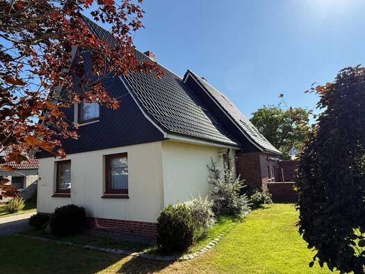 Einfamilienhaus zum Kauf 249.000 € 4,5 Zimmer 147 m² 856 m² Grundstück Altenbruch Cuxhaven 27478