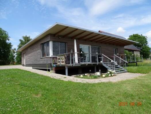 Bungalow zur Miete 1.850 € 4 Zimmer 156 m² 1.014 m² Grundstück frei ab 01.05.2026 Dorfstraße 22 Buchheim Burgbernheim 91593