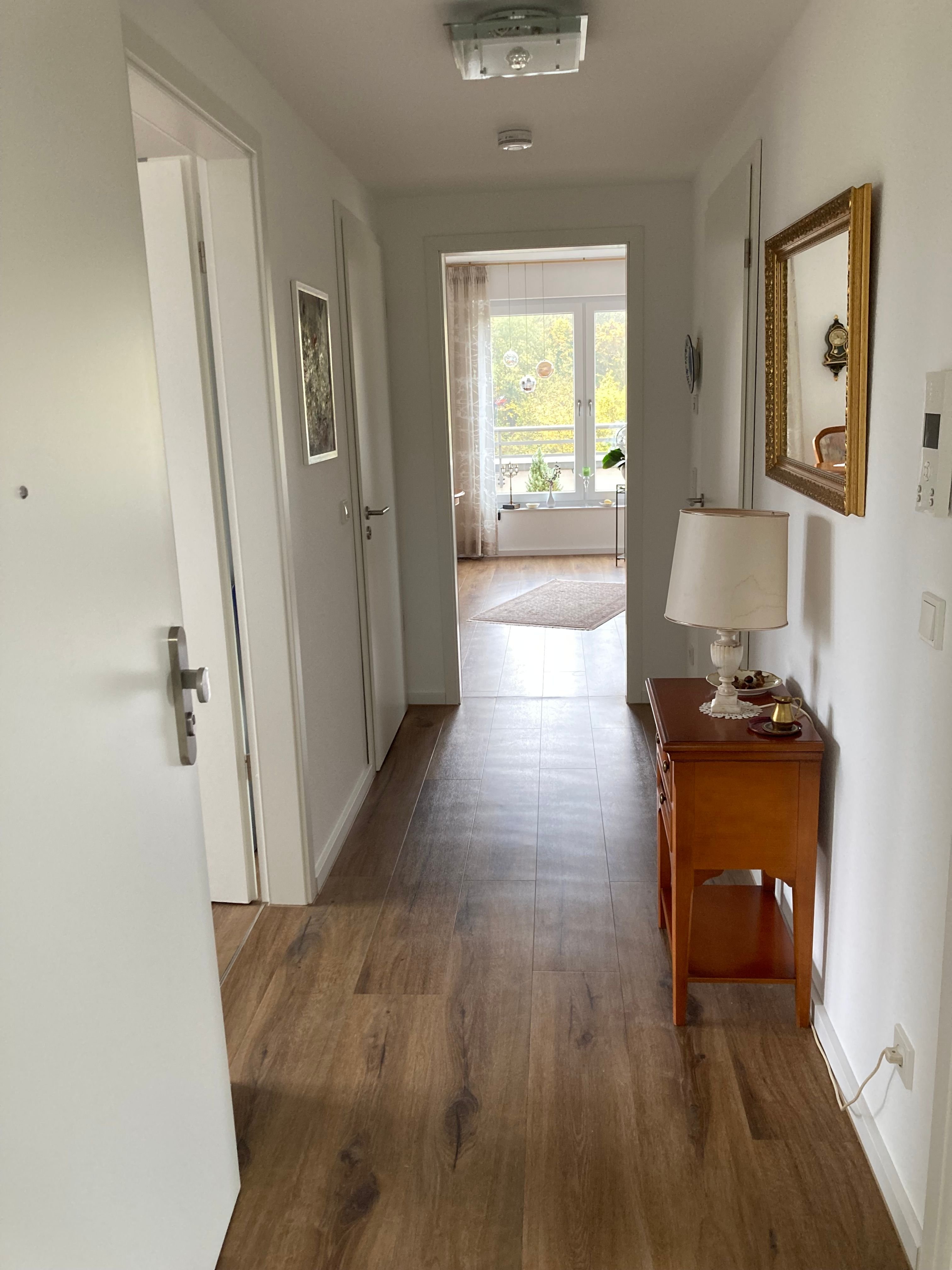 Wohnung zur Miete 954 € 3 Zimmer 91,4 m²<br/>Wohnfläche 2.<br/>Geschoss 01.02.2025<br/>Verfügbarkeit Stadtkern - Süd / Nonnenbruch Heiligenhaus 42579