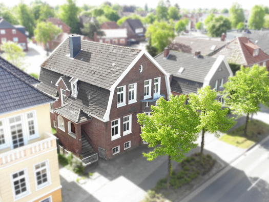 Einfamilienhaus zum Kauf 329.000 € 8 Zimmer 200 m² 699 m² Grundstück Aurich 26603