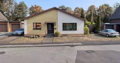Einfamilienhaus zum Kauf 250.000 € 3 Zimmer 98 m² 727 m² Grundstück frei ab sofort Habbelrath Frechen 50226