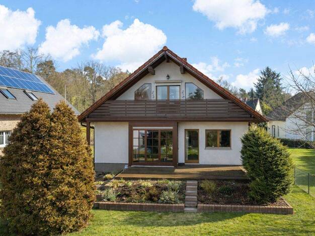 Einfamilienhaus zum Kauf 450.000 € 7 Zimmer 156 m² 829 m² Grundstück Lieskau Salzatal 06198