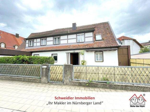 Einfamilienhaus zum Kauf 258.000 € 5,5 Zimmer 117,5 m² 168 m² Grundstück frei ab sofort Lauf 91207