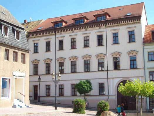 Wohnung zur Miete 458 € 3 Zimmer 83,2 m² Geschoss 2/3 frei ab sofort Roßwein 04741