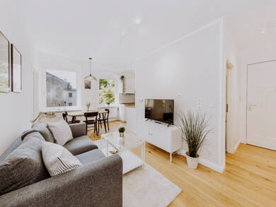 Wohnung zur Miete 1.800 € 3 Zimmer 40 m² frei ab sofort Berlin 13585