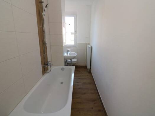 Wohnung zur Miete 409 € 3 Zimmer 57,4 m² 2. Geschoss Karl-Günzel-Straße 7 Freiberg 09599