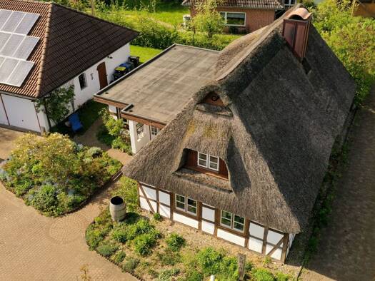 Haus zum Kauf 398.400 € 7 Zimmer 170 m² 1.668 m² Grundstück frei ab sofort Nübbel 24809