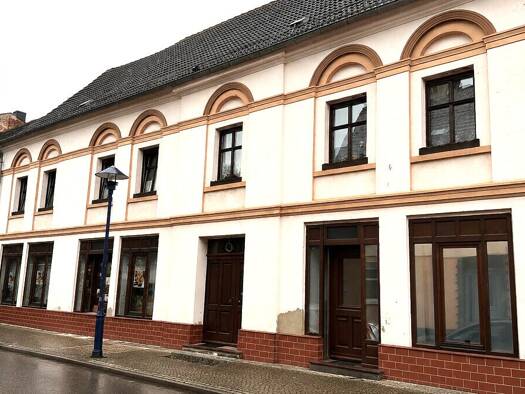 Mehrfamilienhaus zum Kauf als Kapitalanlage geeignet 339.000 € 363,3 m² Roßlau Dessau-Roßlau 06862