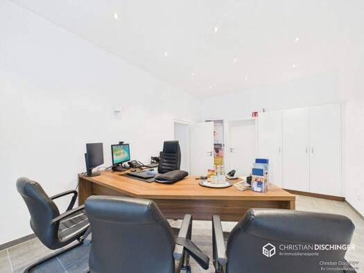 Laden zum Kauf 195.000 € 2 Zimmer 50 m² Verkaufsfläche Kasernenviertel Regensburg 93053