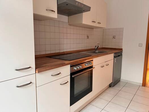 Wohnung zur Miete 400 € 3 Zimmer 78,8 m² Eugen-Fritsch-Straße 17 Stadtmitte Plauen 08523