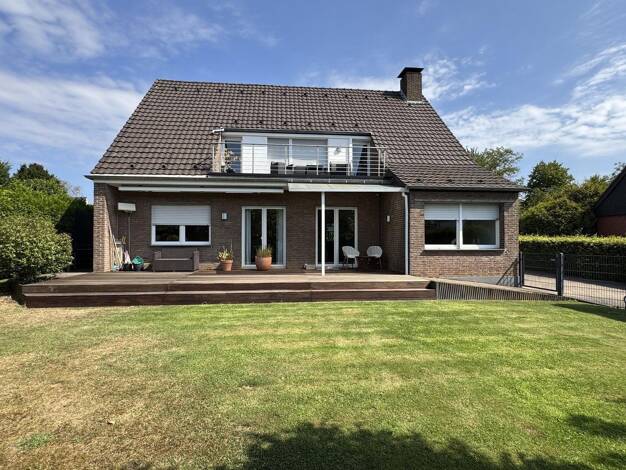 Mehrfamilienhaus zum Kauf provisionsfrei 768.000 € 7 Zimmer 194 m² 825 m² Grundstück Kaarst-Nord/West Kaarst 41564