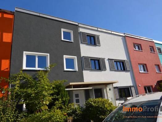 Reihenmittelhaus zum Kauf 429.000 € 6 Zimmer 120,3 m² 219 m² Grundstück Pfersee Augsburg 86157