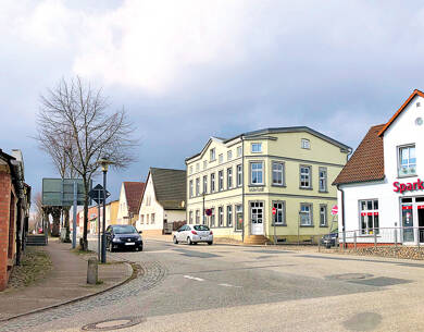 Mehrfamilienhaus zum Kauf 460.000 € 1 Zimmer 473 m² 443 m² Grundstück Lange Straße 4 Garz Garz/Rügen 18574