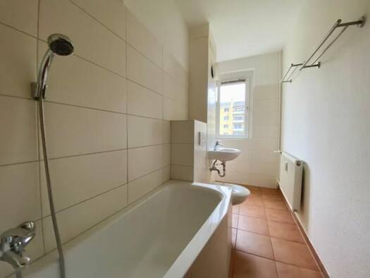 Wohnung zur Miete 264 € 2 Zimmer 50,2 m² 2. Geschoss Schöninger Straße 11 Oschersleben Oschersleben 39387