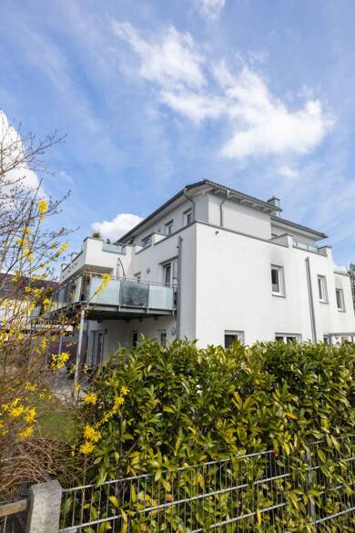 Wohnung zum Kauf 489.000 € 4 Zimmer 100 m² 1. Geschoss Schwaig Schwaig 90571