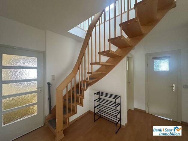 Maisonette zur Miete 1.000 € 4 Zimmer 102 m² 2. Geschoss frei ab sofort St Johann Saarbücken 66123