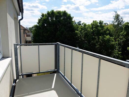 Wohnung zur Miete 310 € 3 Zimmer 61 m² 4. Geschoss frei ab 01.10.2026 Carl-von-Ossietzky-Straße 111 Gablenz Gablenz 09127