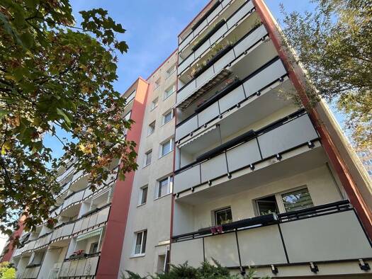 Wohnung zur Miete 570 € 1 Zimmer 32,6 m² Geschoss 3/5 frei ab 01.12.2026 Trusetaler Straße 83 Marzahn Berlin 12687