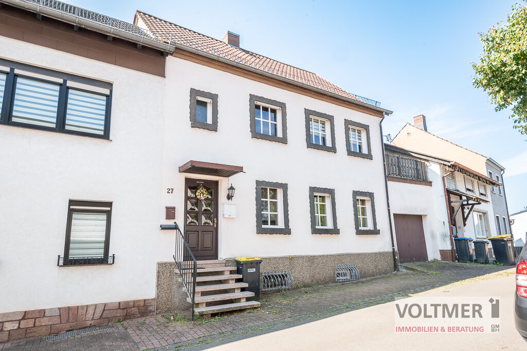 Einfamilienhaus zum Kauf 149.000 € 5,5 Zimmer 156,9 m²<br/>Wohnfläche 262 m²<br/>Grundstück Schiffweiler Schiffweiler 66578