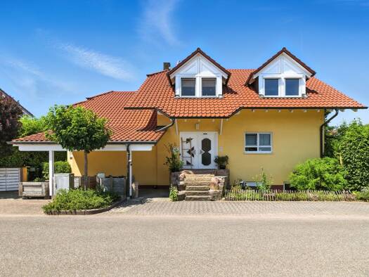 Einfamilienhaus zum Kauf 675.000 € 8 Zimmer 234 m² 479 m² Grundstück Pfaffenrot Marxzell 76359